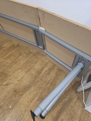 Mesa grande Ikea madera y metal