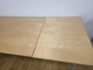 Mesa grande Ikea madera y metal