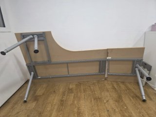 Mesa grande Ikea madera y metal