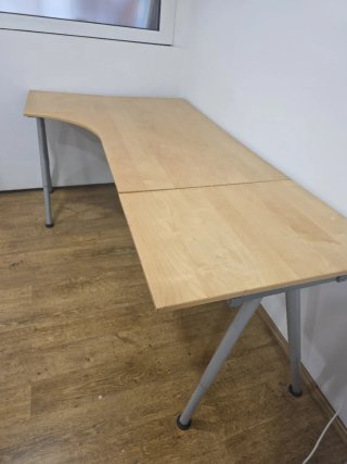 Mesa grande Ikea madera y metal