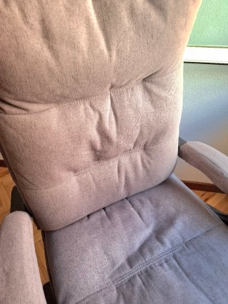 Silla de oficina con reposapies inclinable gris