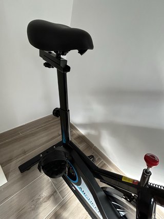 Bicicleta Spinning Ancheer costó 399€.