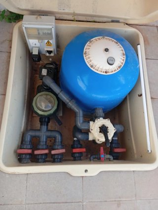 Piscina de poliéster de 6 x 3 metros