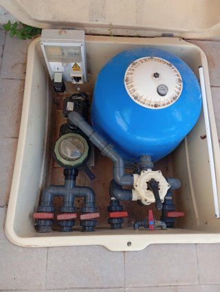 Piscina de poliéster de 6 x 3 metros
