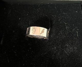 Anillo Michael Jackson. Perfil solidario