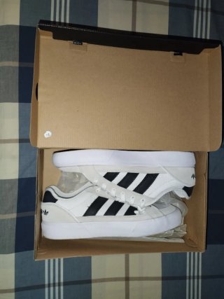 Adidas Skate Court TNS Premiere Blancas