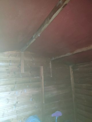 Caseta de madera para jardín