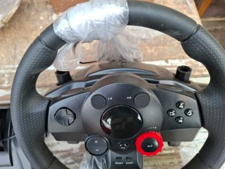 Logitech Volante e Pedali