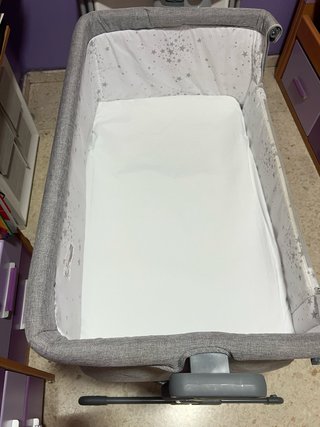 Minicuna gris como nueva