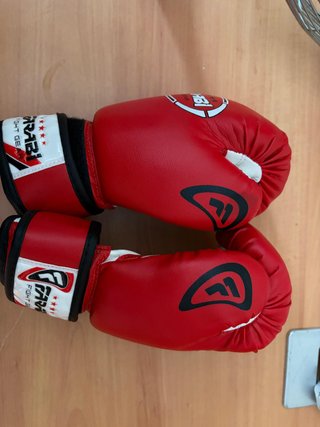 Guantes de boxeo nuevos talla infantil