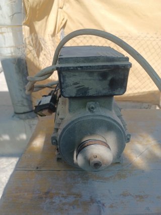 Motor Eléctrico 220V 0.75KW