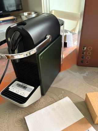 Cafetera Nespresso Pixie Original SIN ESTRENAR