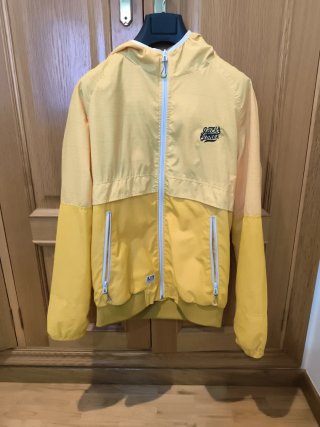 Chaqueta cortavientos Jack & Jones amarilla