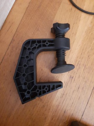 PS4 Nera + Volante Ferrari Negoziabile