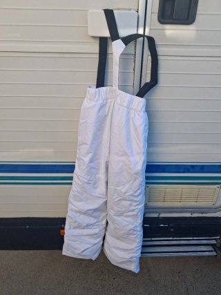 Pantalón de nieve blanco con tirantes