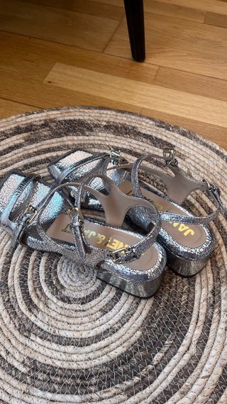 Sandalias Janet & Janet plateadas