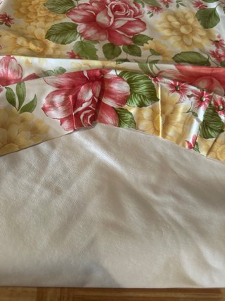 Mantel Redondo Flores  90cm