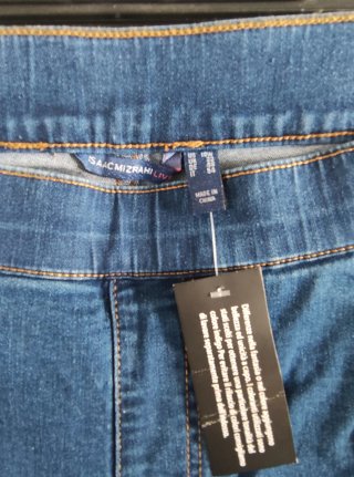 Jeans elasticizzati sfrangiati