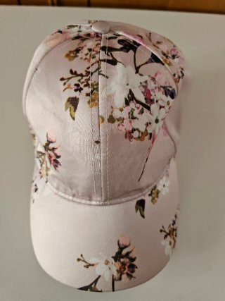 Gorra floral rosa