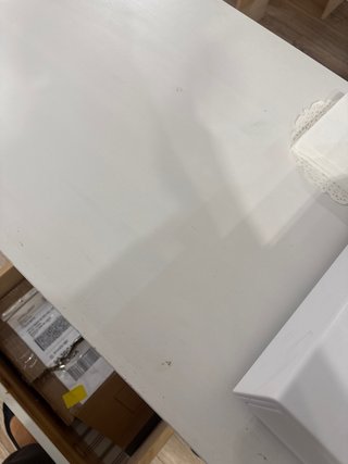 Cajonera blanca de madera