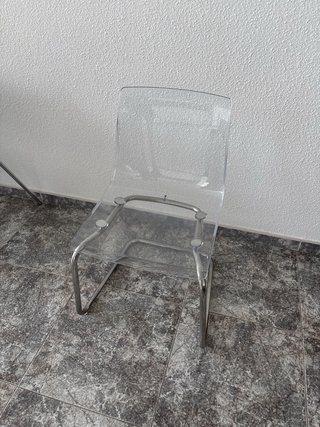 Sillas transparentes (4 uds.) Muy buen estado.