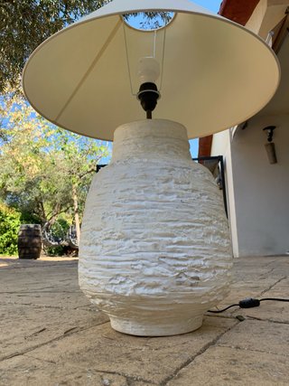 Lámpara de salón blanca texturizada