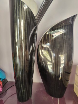 Jarrones decorativos negros y multicolores