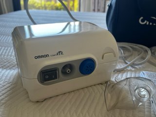 Nebulizador OMRON CompAIR.
