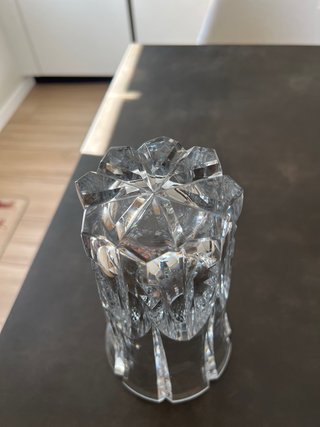Jarrón de cristal tallado