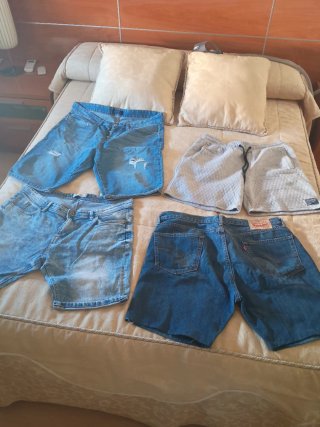 Lote 4 Pantalones Cortos Vaqueros y Chándal