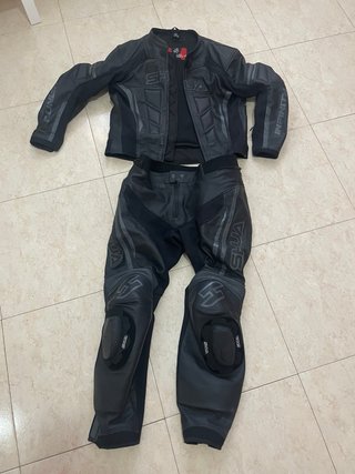 Traje de moto chaqueta y pantalón