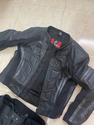 Traje de moto chaqueta y pantalón