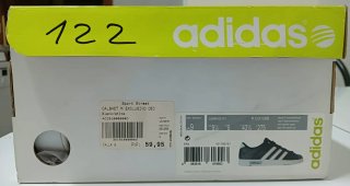 Zapatillas Adidas Negras y Blancas