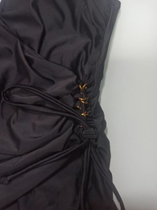 Bañador negro de mujer. Talla L. Shein