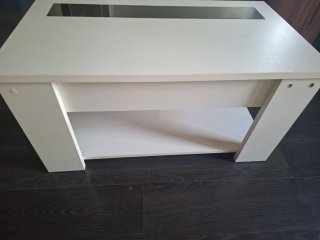 Mesa de comedor moderna