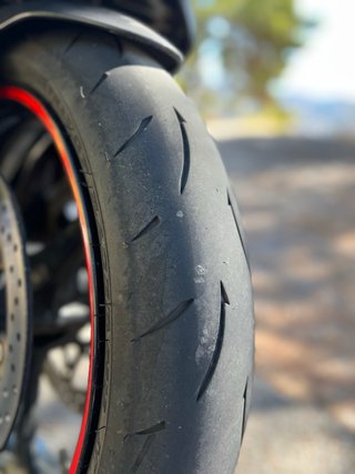 Suzuki GSXR 600 K7 Negra