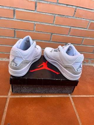 jordan 3 retro Beige/Blanco Talla 42