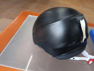 Casco de nieve negro snow