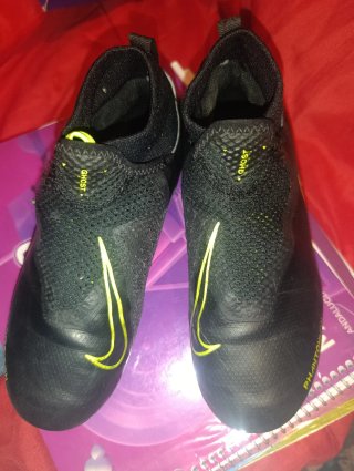 Zapatillas fútbol Nike niño talla 3