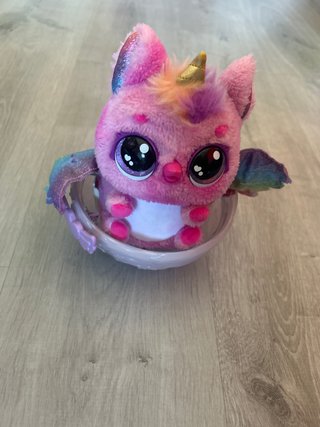 Peluche Hatchimals Rosa con Cuerno Dorado