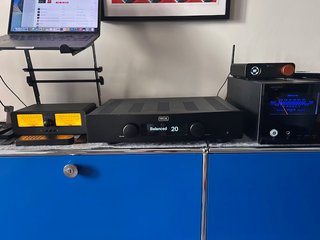 Amplificador Hegel H120 Negro