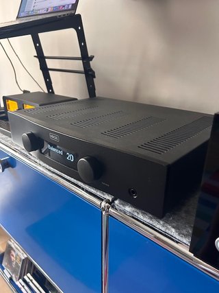 Amplificador Hegel H120 Negro