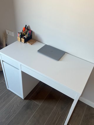 Escritorio MICKE IKEA blanco 105x50 cm