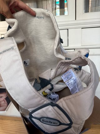 Mochila Porta Bebé BabyBjörn Beige