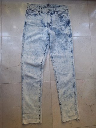 Pantalón vaquero GAP lavado a la piedra