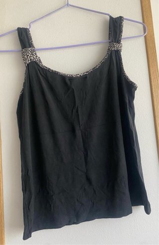 Conjunto top y chaqueta estampado leopardo