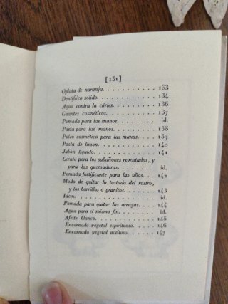 Libro peluquería arte de peinarse las señoras