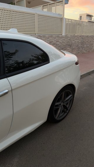 Alfa Romeo GT 2010
