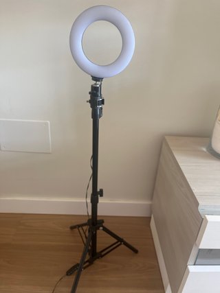 Aro de luz LED con trípode