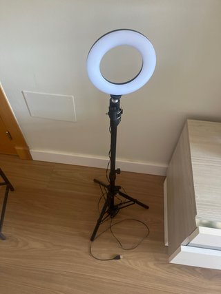 Aro de luz LED con trípode